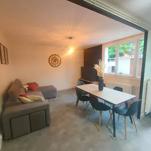  Hébergement de vacances Entre Et Vignes 5 Min Zenith Grande Halle Auvergne France